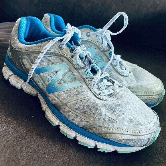 Excellent Cond.New Balance 860 Version 5 womens running shoes 10 US Wide 42 EUR - Picture 1 of 15